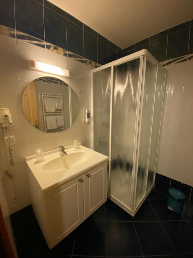 מלון Châtel Le Schuss מראה חיצוני תמונה