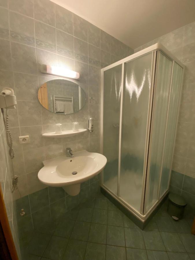 מלון Châtel Le Schuss מראה חיצוני תמונה